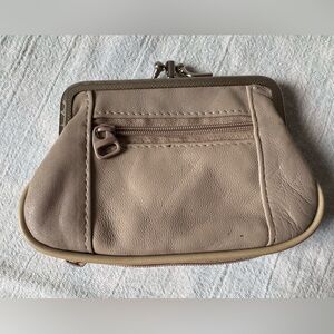 VTG No Brand Small Taupe Leather Change Purse Wallet